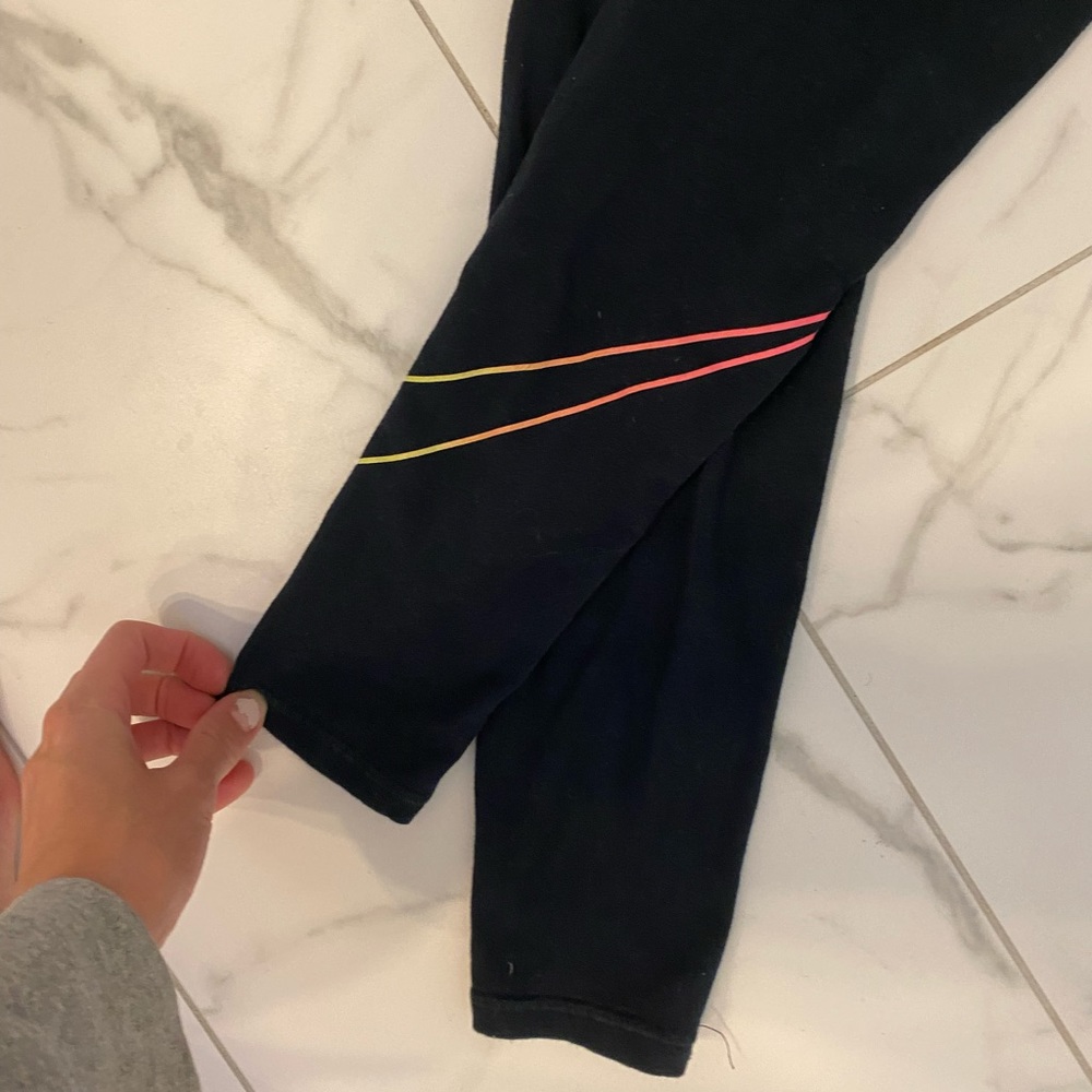 SUPER CUTE AND EXCELLENT CONDITION NIKE LEGGINGS